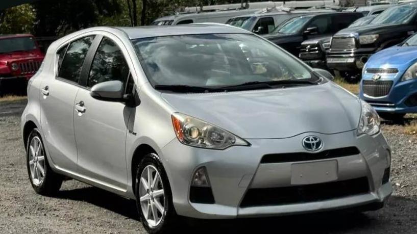 TOYOTA PRIUS C 2014 JTDKDTB34E1560904 image